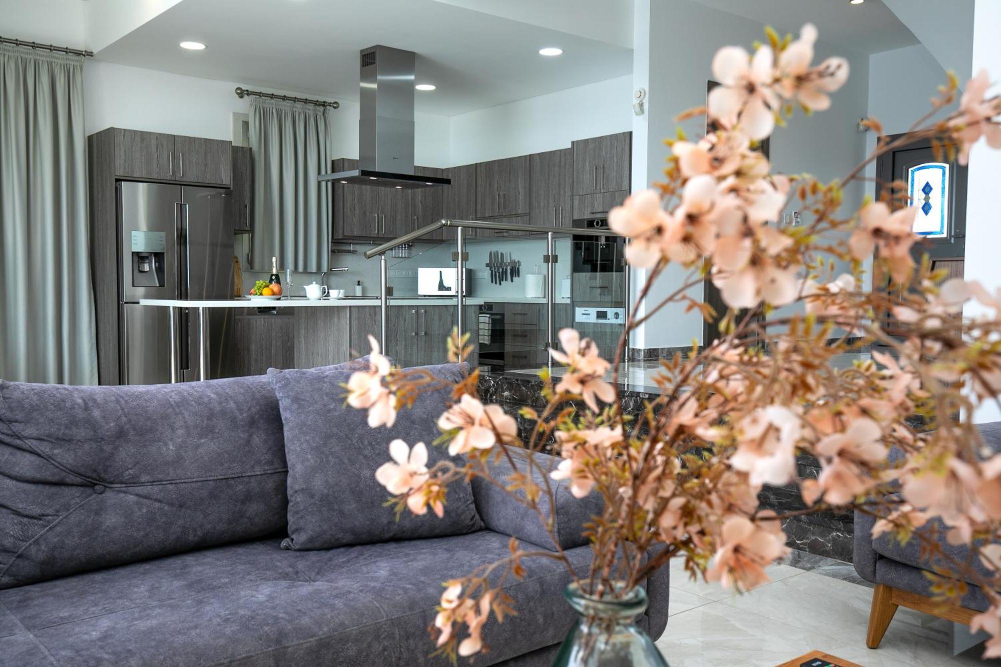 Villa Olymp Luxury D - Luxury Escape With Direct Access And Unique Sunsets Paphos